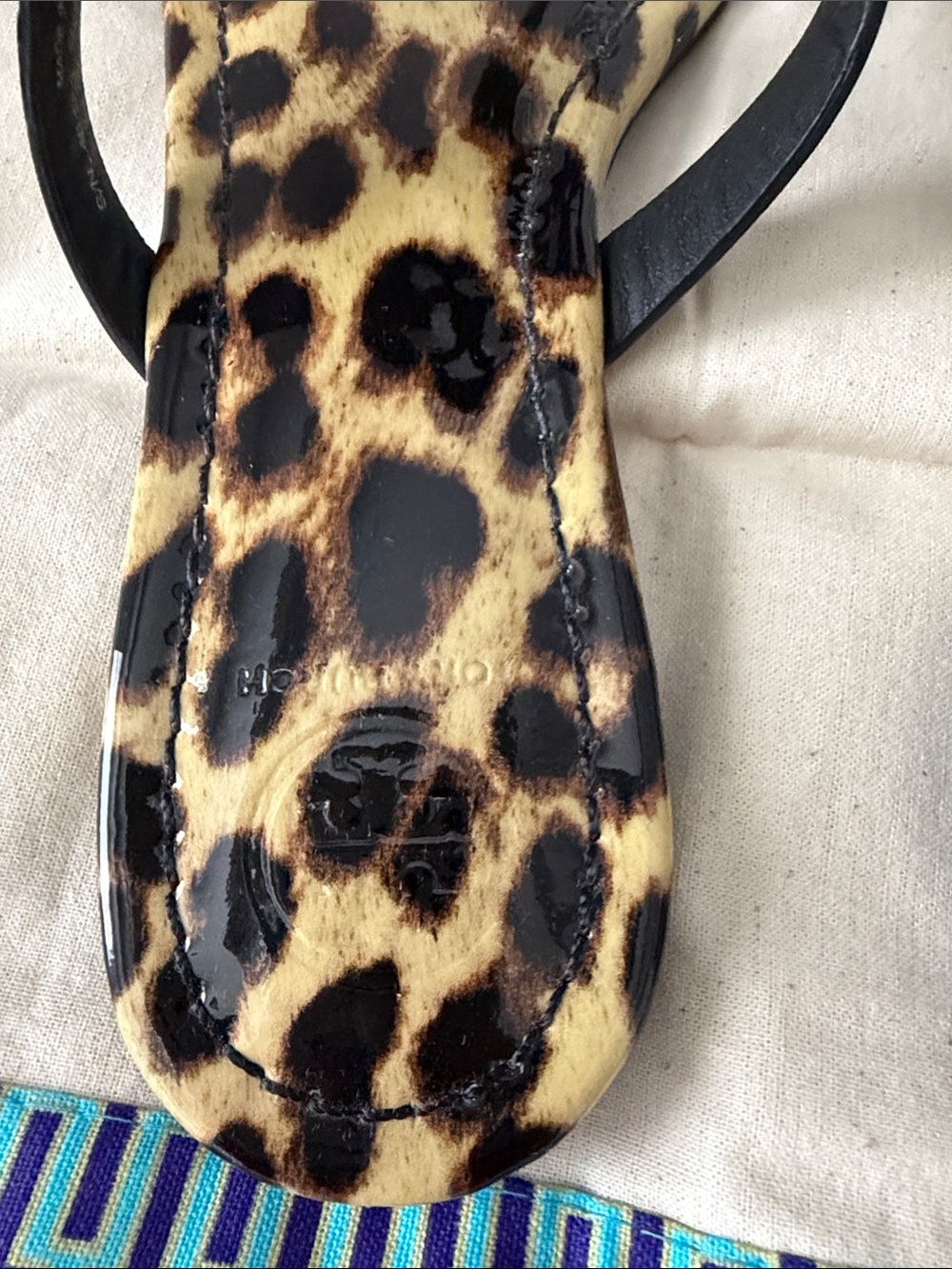 EUC Women’s Tory Burch Miller Patent Natural Leopard print size 6.5 - Picture 12 of 12